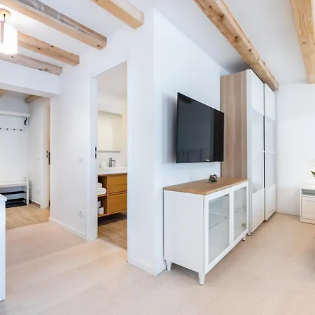 Red Fountain Apartment