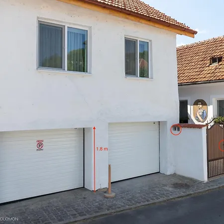 Apartment Red Fountain Brasov